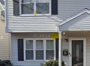 9 Leffert St, Carteret, NJ 07008
