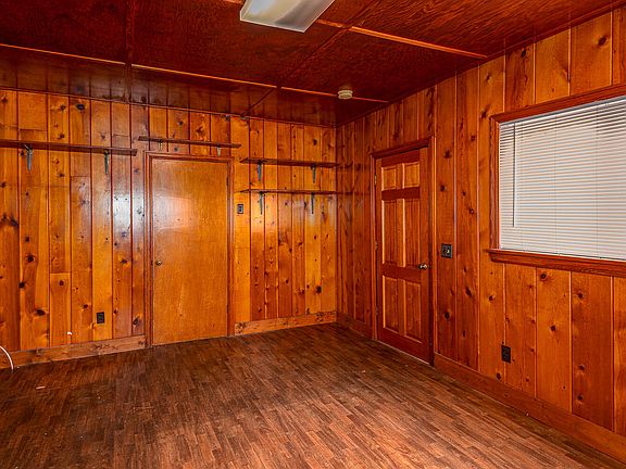 3rd image of 175 Turner Ave