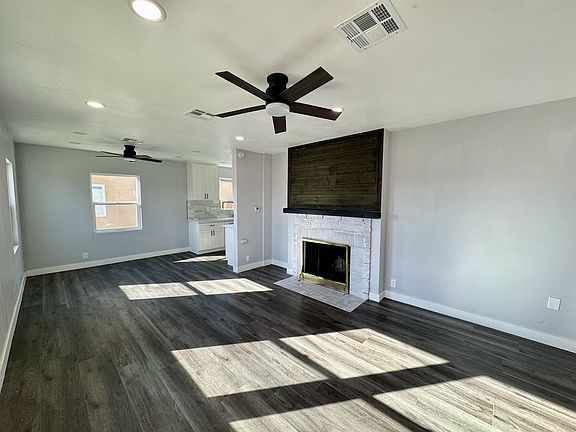 3rd image of 4139 Gaviota Ave