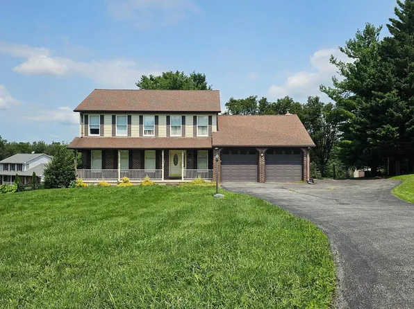 6633 Christy Acres Cir, Mount Airy, MD 21771