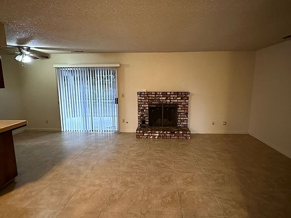 5th image of 5219 W Dartmouth Ave
