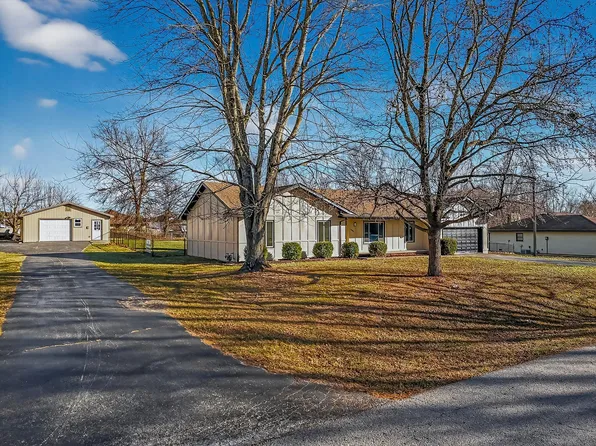 1800 S 14th Avenue, Ozark, MO 65721