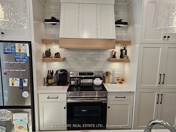 4th image of 274 Bell St