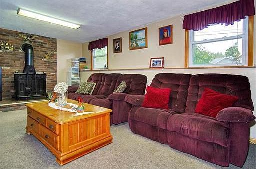 5th image of 66 Duggan St