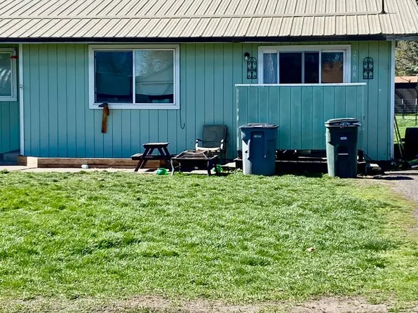 North 1st Street Duplex, 2506 & 2508 N 1st St #2508, La Grande, OR 97850