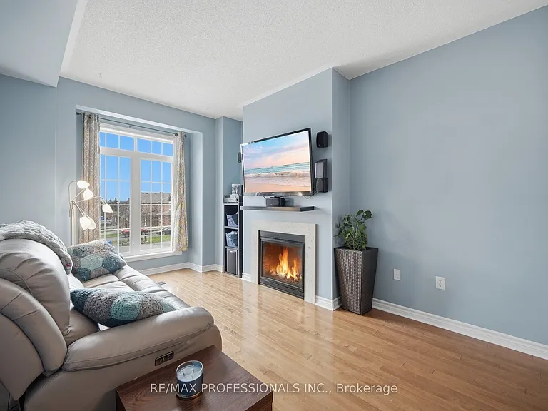 45 Horton St #MAIN 2ND — Photo 8