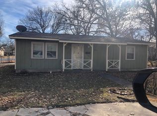 1432 Gribble St, Gainesville, TX 76240