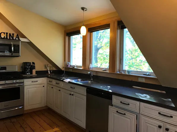 305 Main St, Rockland, ME 04841