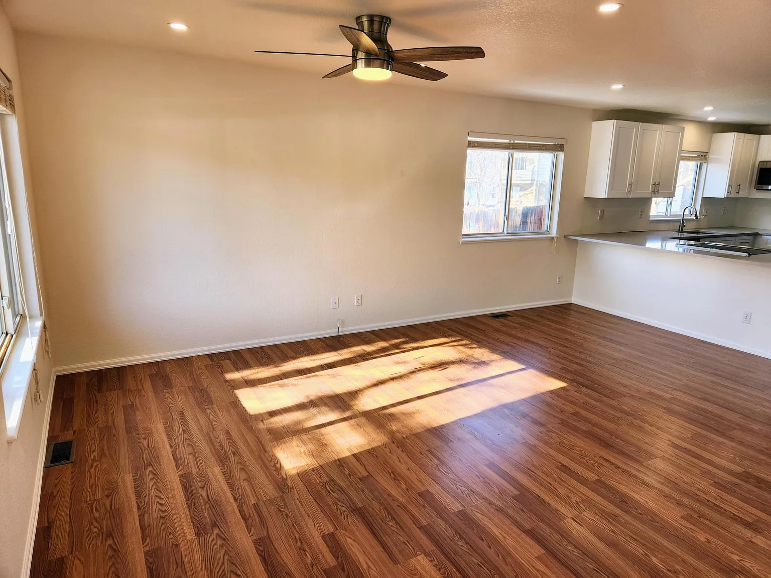 4 bed, 2150 sqft, $2,750 — Photo 3