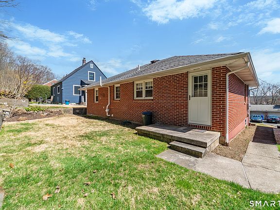 3rd image of 213 Spring Street