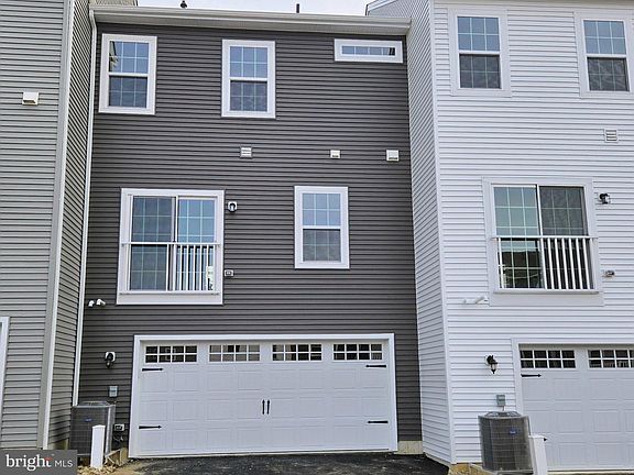 3rd image of 541 Lewes Landing Rd