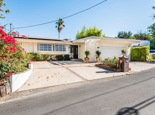 16726 Oak View Dr, Encino, CA 91436