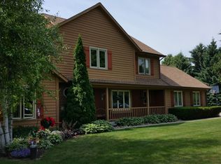 S50W23475 Woodchuck Ln, Waukesha, WI 53189