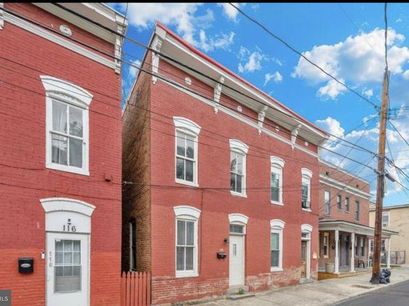 118 Independence St