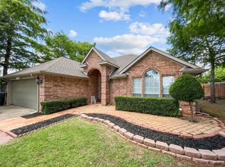 313 Hilre Dr, Sherman, TX 75092