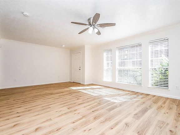 2nd image of 11735 Alief Clodine Rd Unit 17