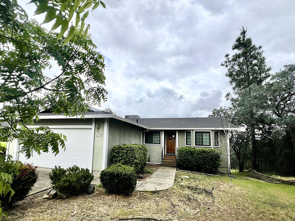 1st image of 807 Monarch Ct