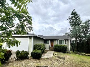 807 Monarch Ct, Redding, CA 96003