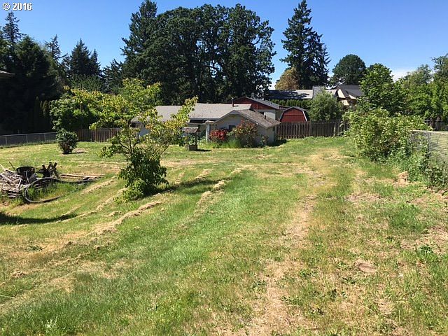 2nd image of 4311 SE View Acres Rd