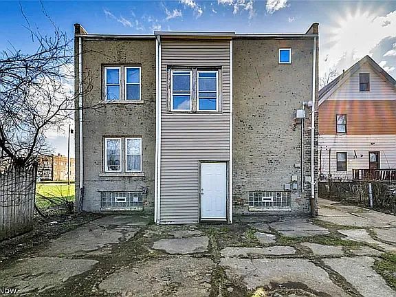 2nd image of 3438 E 140th St APT 2