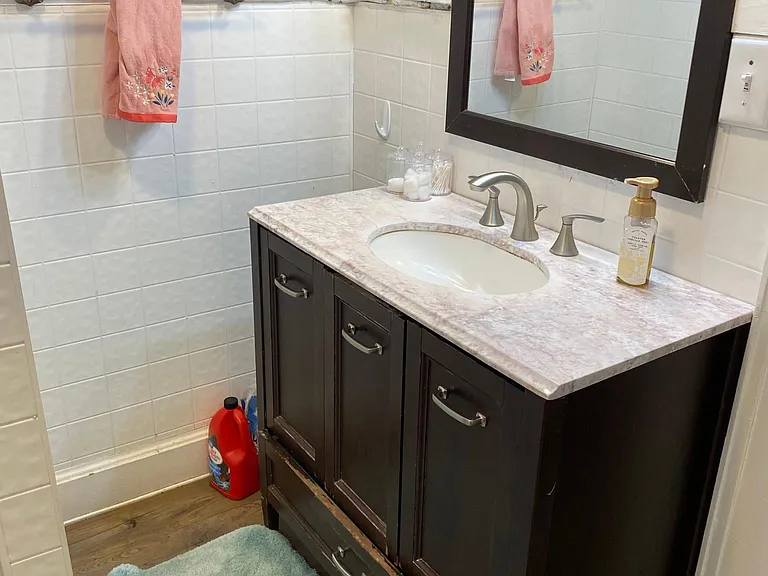 216 N 12th St #1/2 — Photo 7