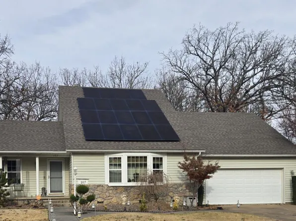 107 Foursome Ln, Carl Junction, MO 64834