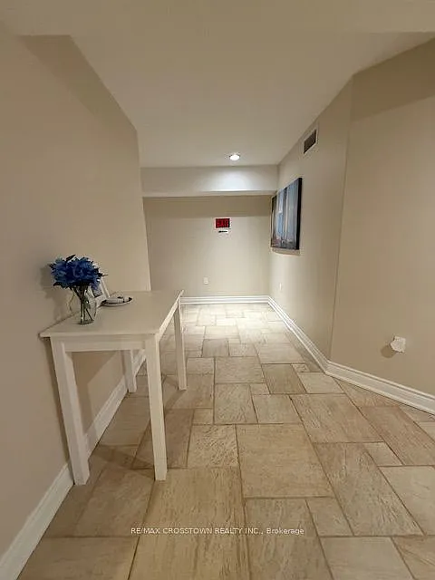 2 bed, $2,000 — Photo 3