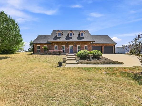 445 County Road 4444, Trenton, TX 75490