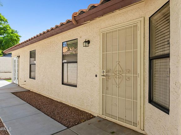 2nd image of 1303 S QUINN --