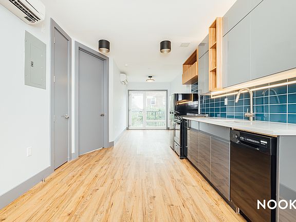 5th image of 210 Parkville Ave #5A