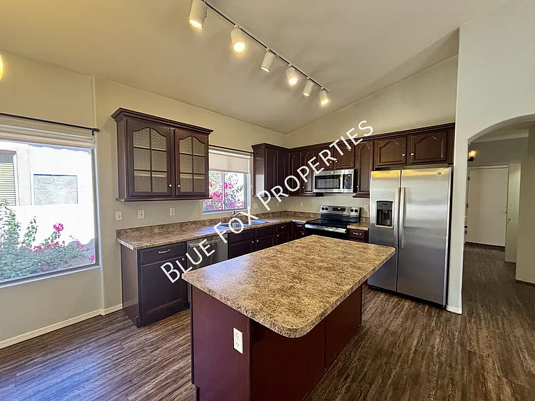308 E Camino Limon Verde — Photo 5