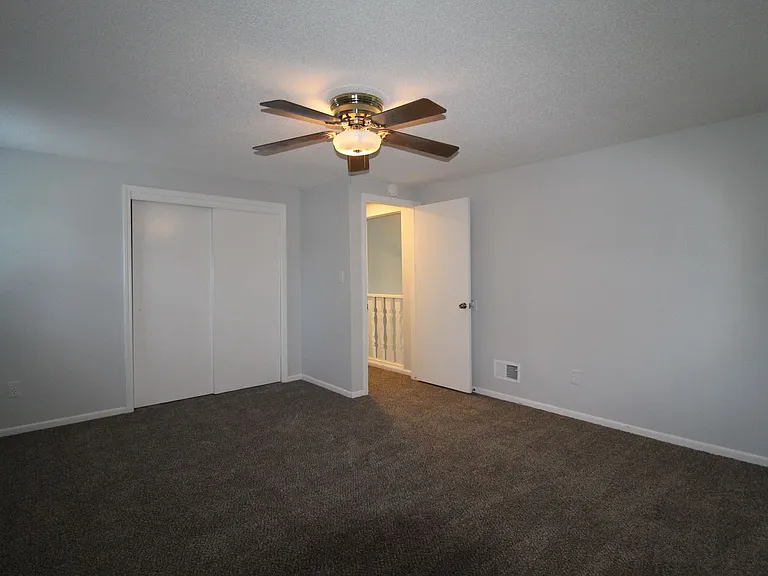 9913 Perry Dr — Photo 25