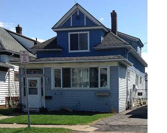 2nd image of 519 Winspear Ave