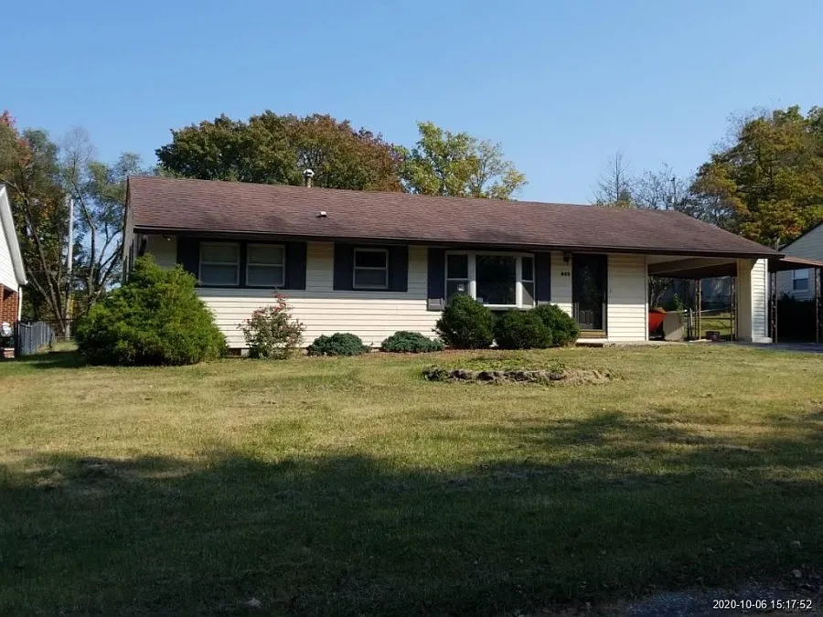 258 White Ln photo 1