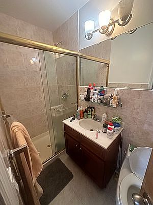 4th image of 207 E 117th St APT 3