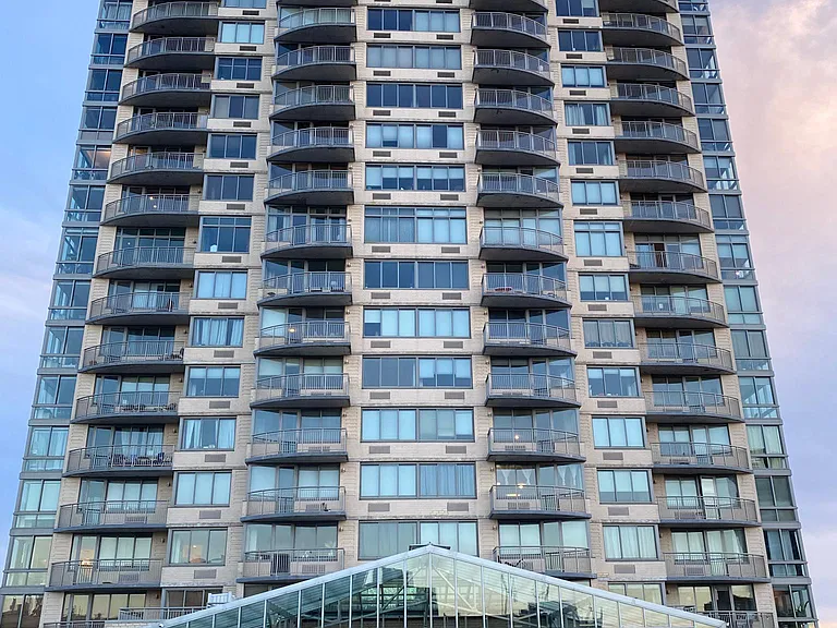 1 Spring St — Photo 1