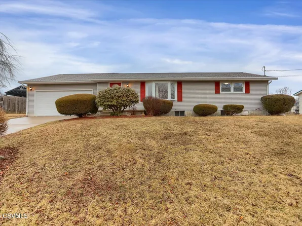 5 Woodside Dr, Milton, PA 17847