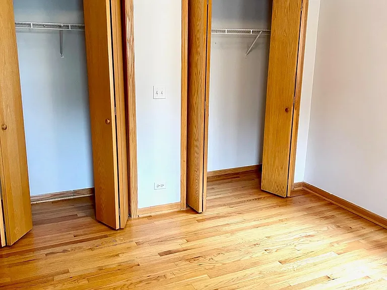 3954 N Greenview Ave #2N — Photo 11