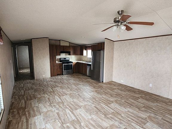 5th image of 800 S Eastgate St #513