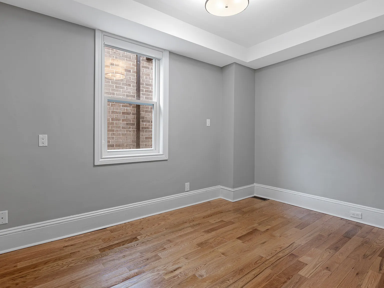 447 Green Avenue Ottawa — Photo 4
