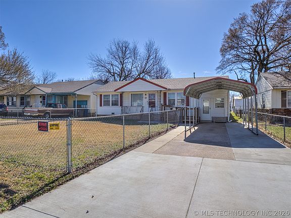 4th image of 6614 E Reading St