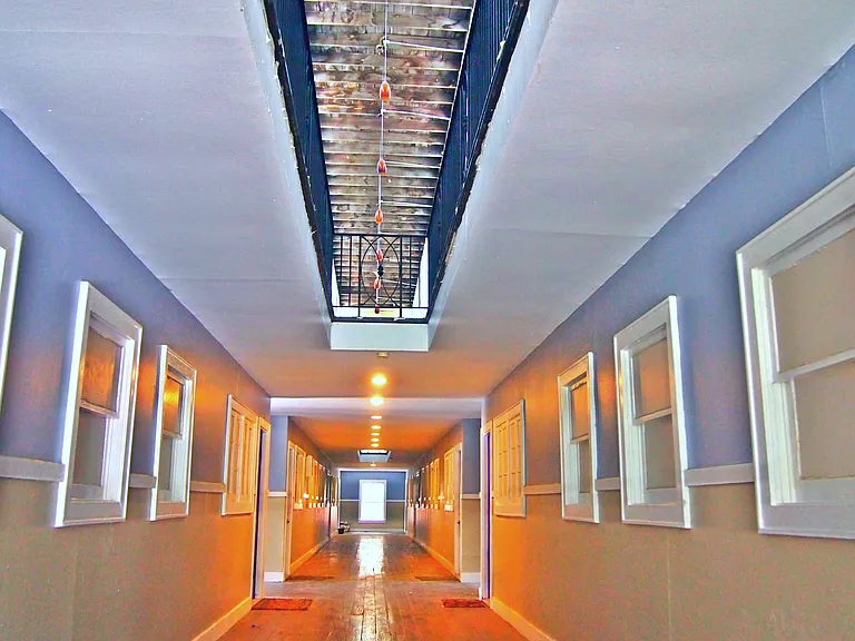 3508 Mosley Ct — Photo 12