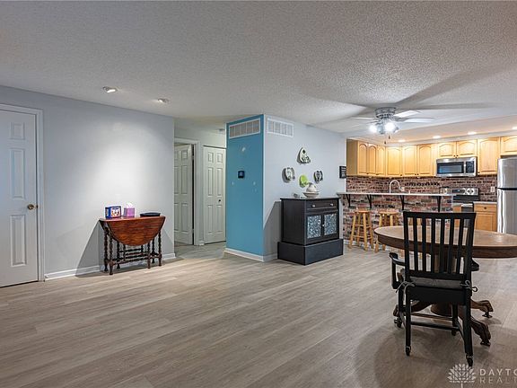 3rd image of 7963 Thistlewood Ct