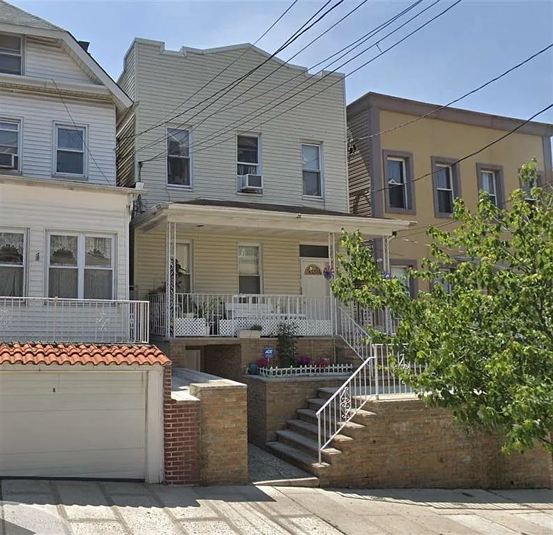 1 bed, 1.0 bath, 700 sqft, $1,545 — Photo 1