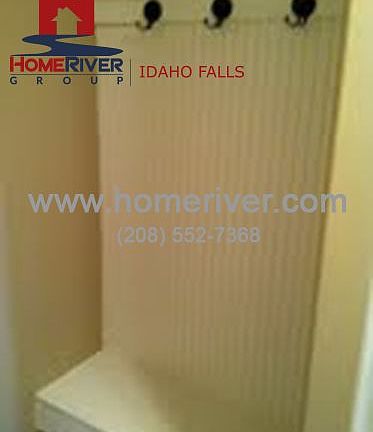 5th image of 1126 S Midway Ave #0