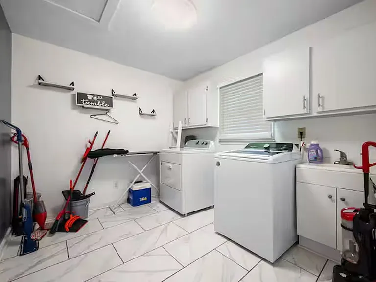 493 Greg Dr SW — Photo 28