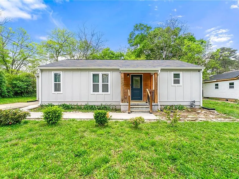 2222 Penelope St NW — Photo 1
