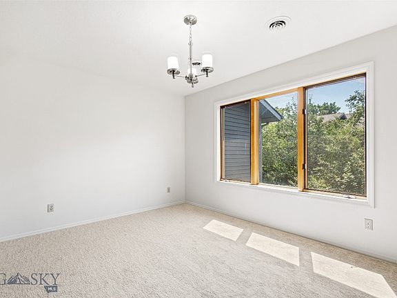 5th image of 2200 W Dickerson St APT 2