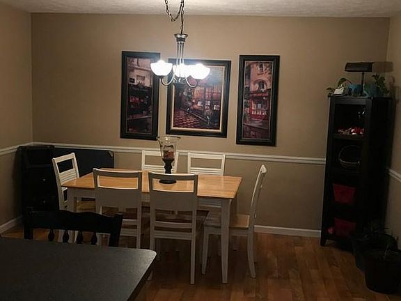 3rd image of 208 Jamescrest Dr