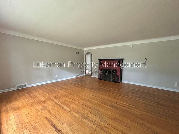 2nd image of 933 Westfall Ave